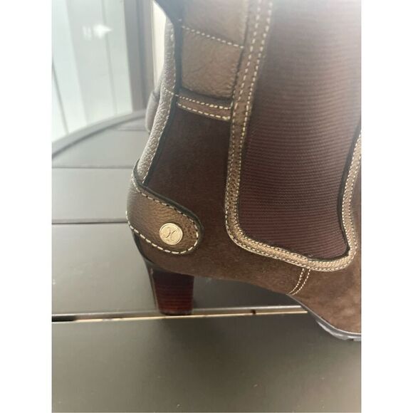 Cole Haan Suede Vibram Chelsea Ankle Boots Brown Size 7B - Picture 7 of 12